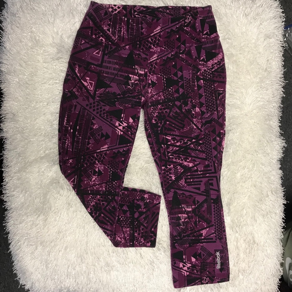 Reebok capri leggings geo print purple/black small